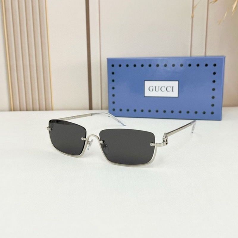 Gucci Sunglasses 83